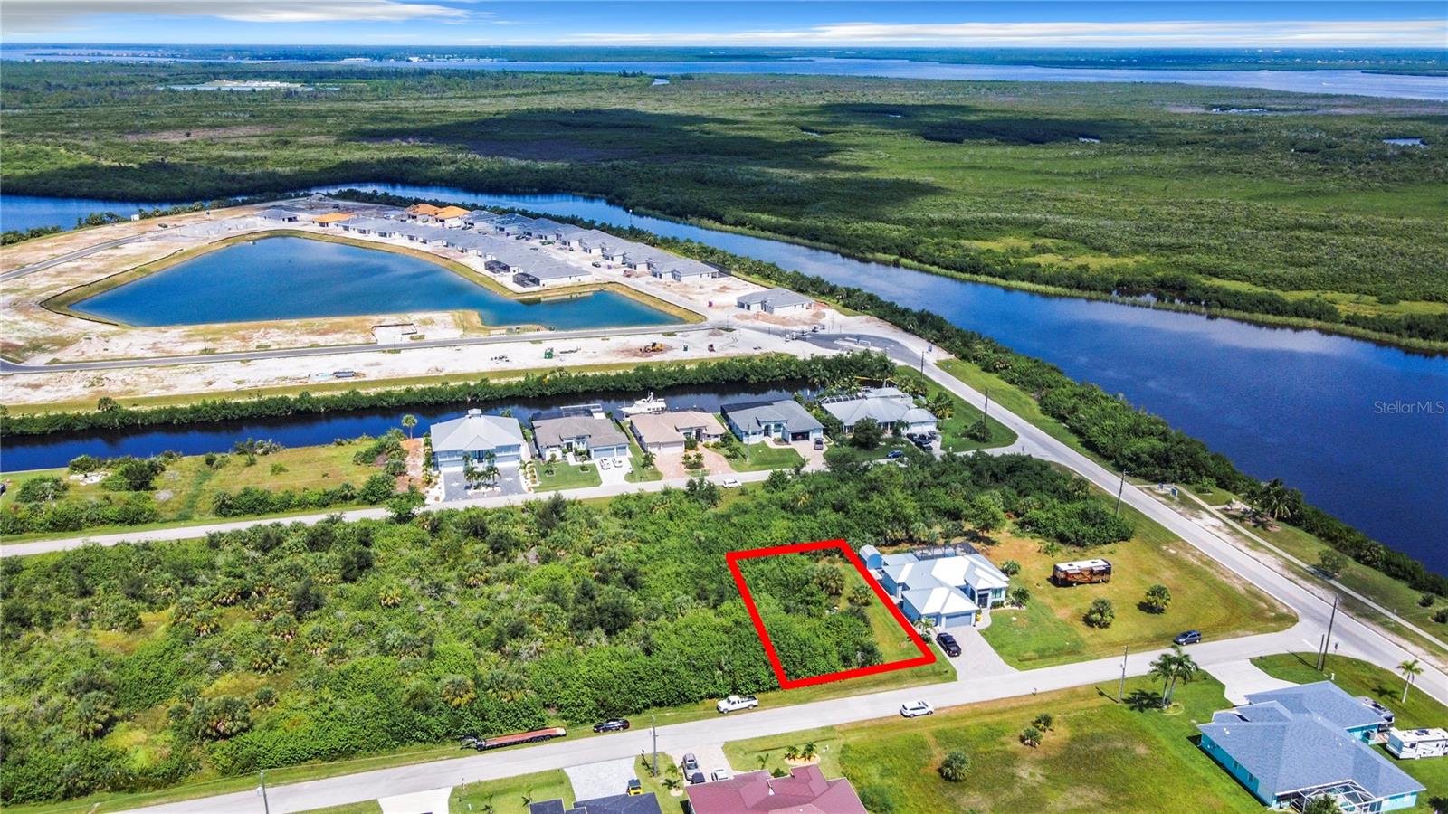 15707 MARGO CIR, PORT CHARLOTTE, FL