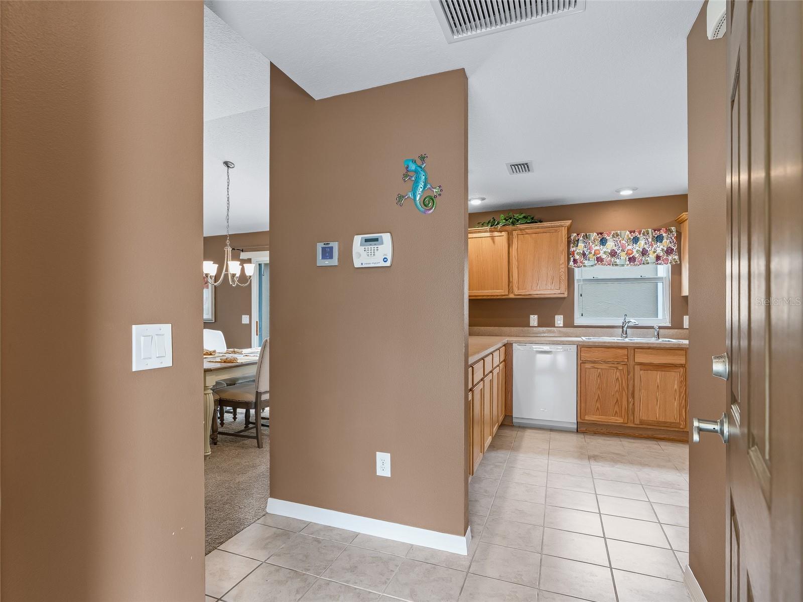1109 TIPTON LN, THE VILLAGES, FL — photo 5