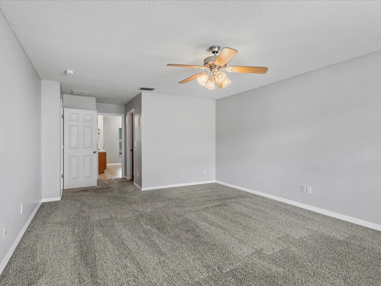 1882 VALE DR, CLERMONT, FL — photo 15