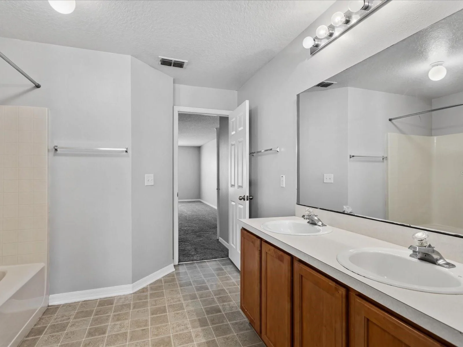 1882 VALE DR, CLERMONT, FL — photo 17