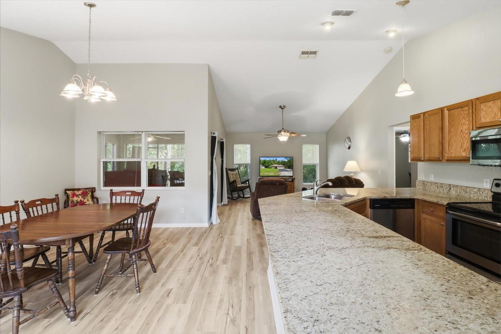 9735 W DUNNELLON RD, CRYSTAL RIVER, FL — photo 8