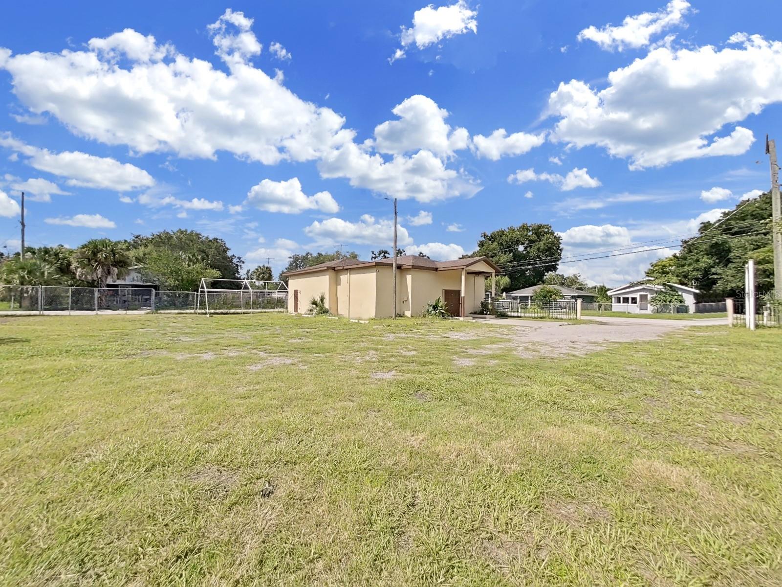 4501 N 42ND ST, TAMPA, FL — photo 5