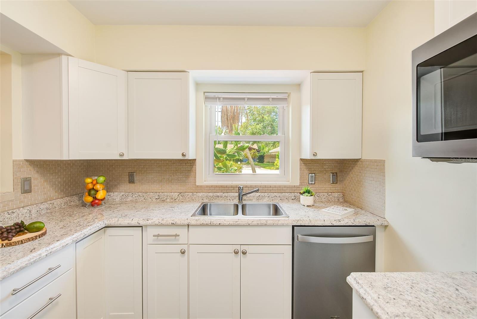 14079 VICTORIA RD, LARGO, FL — photo 8