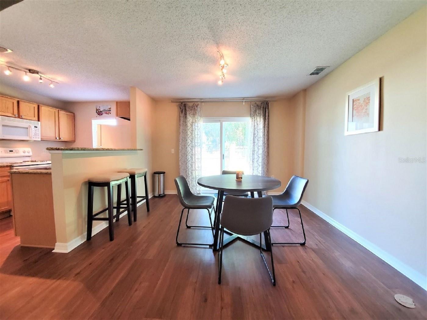 9870 ASHBURN LAKE DR, TAMPA, FL — photo 4