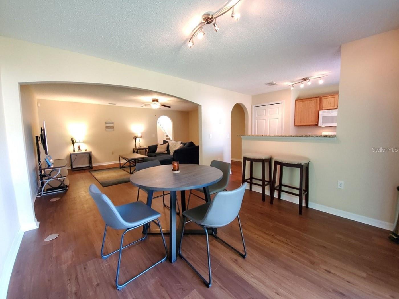 9870 ASHBURN LAKE DR, TAMPA, FL — photo 5