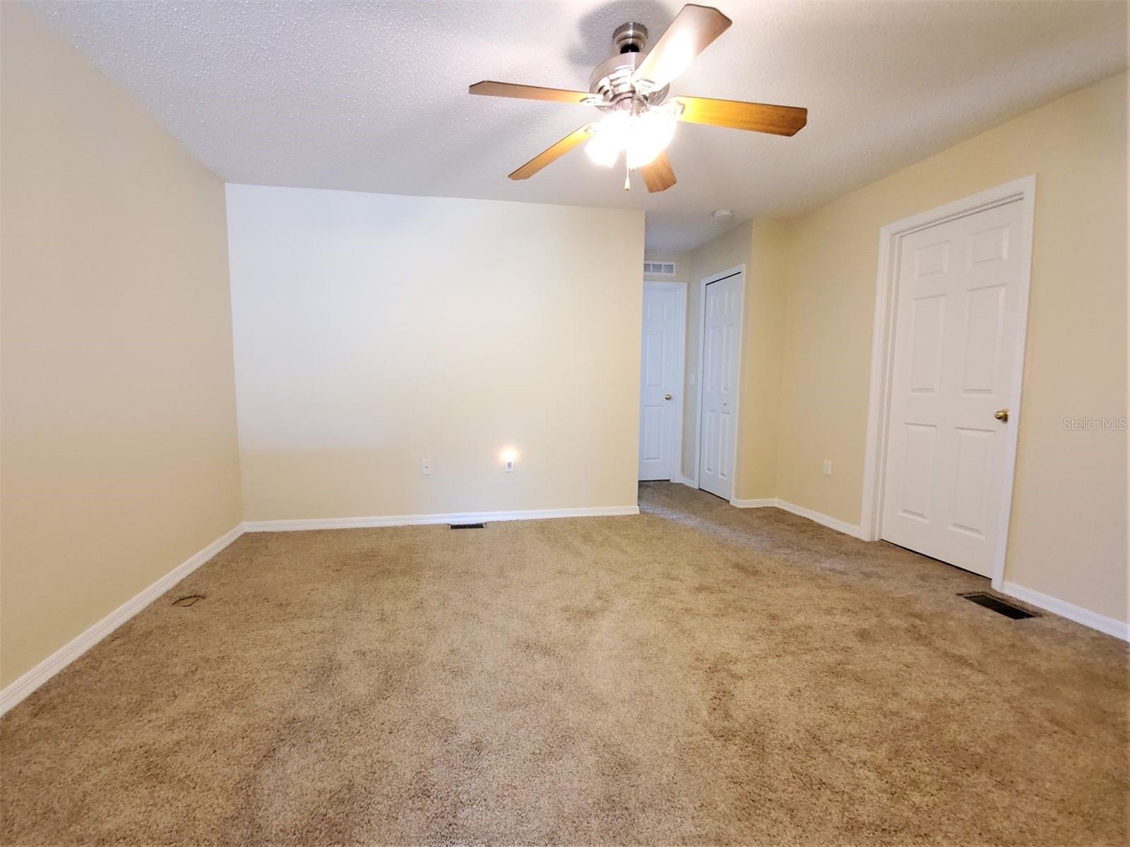 9870 ASHBURN LAKE DR, TAMPA, FL — photo 12