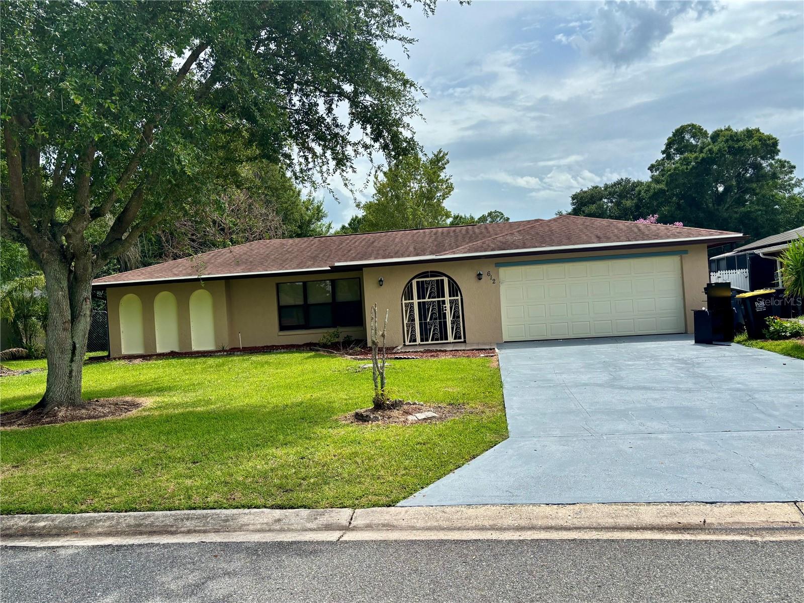 612 WOOD DR, KISSIMMEE, FL