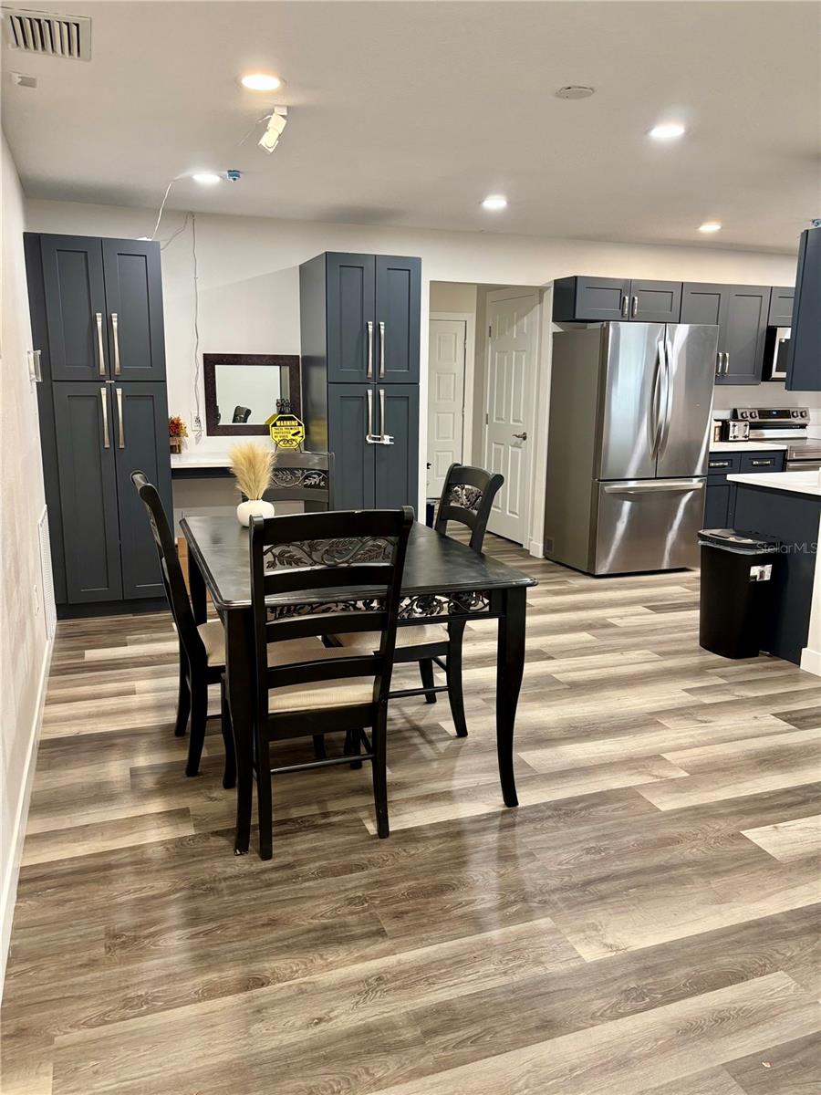612 WOOD DR, KISSIMMEE, FL — photo 9