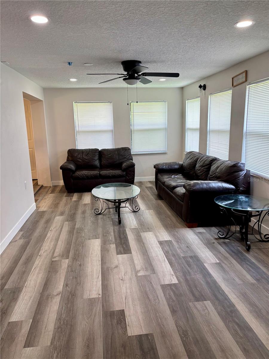 612 WOOD DR, KISSIMMEE, FL — photo 16