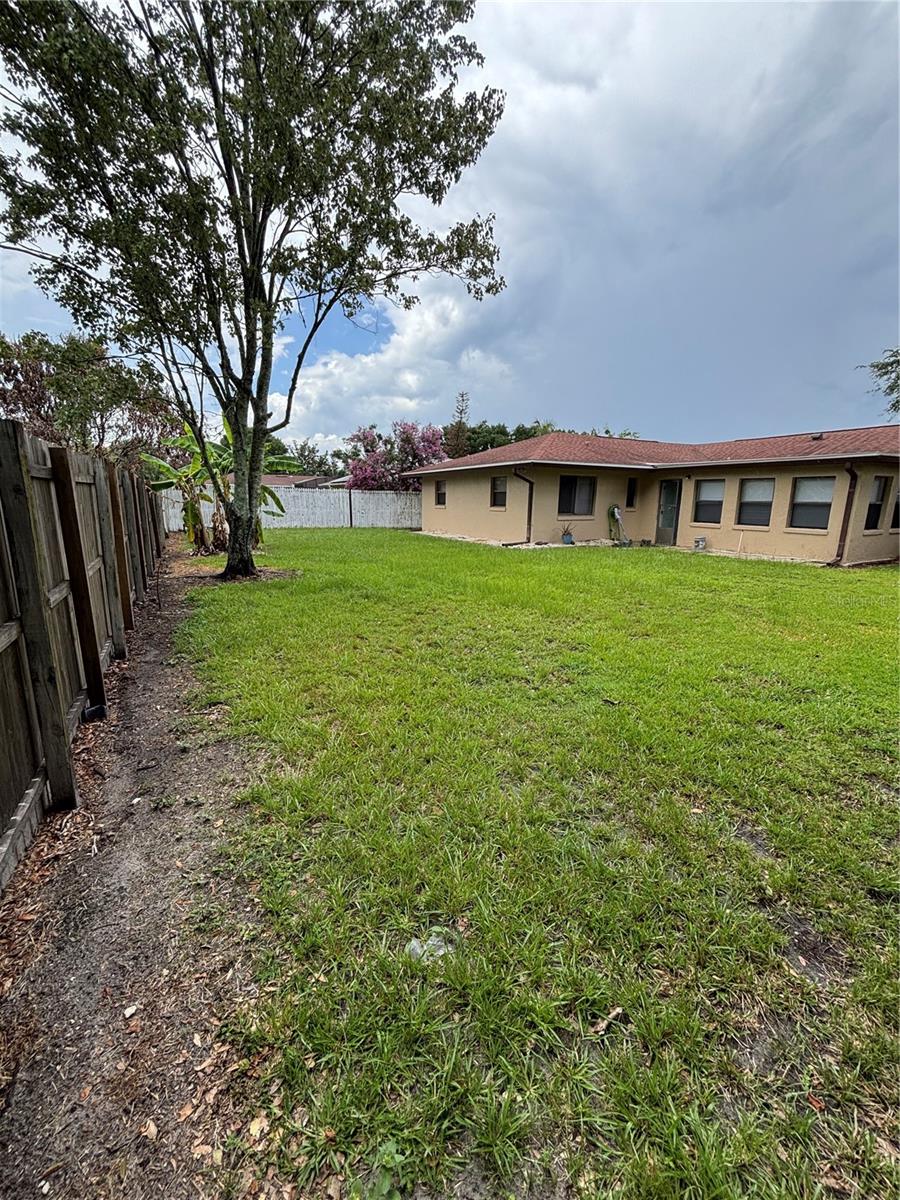 612 WOOD DR, KISSIMMEE, FL — photo 33