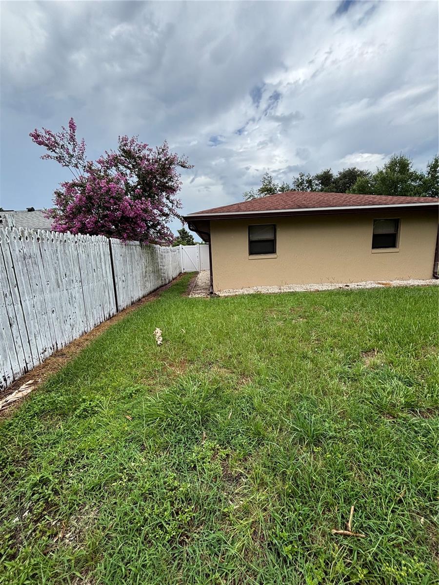 612 WOOD DR, KISSIMMEE, FL — photo 34