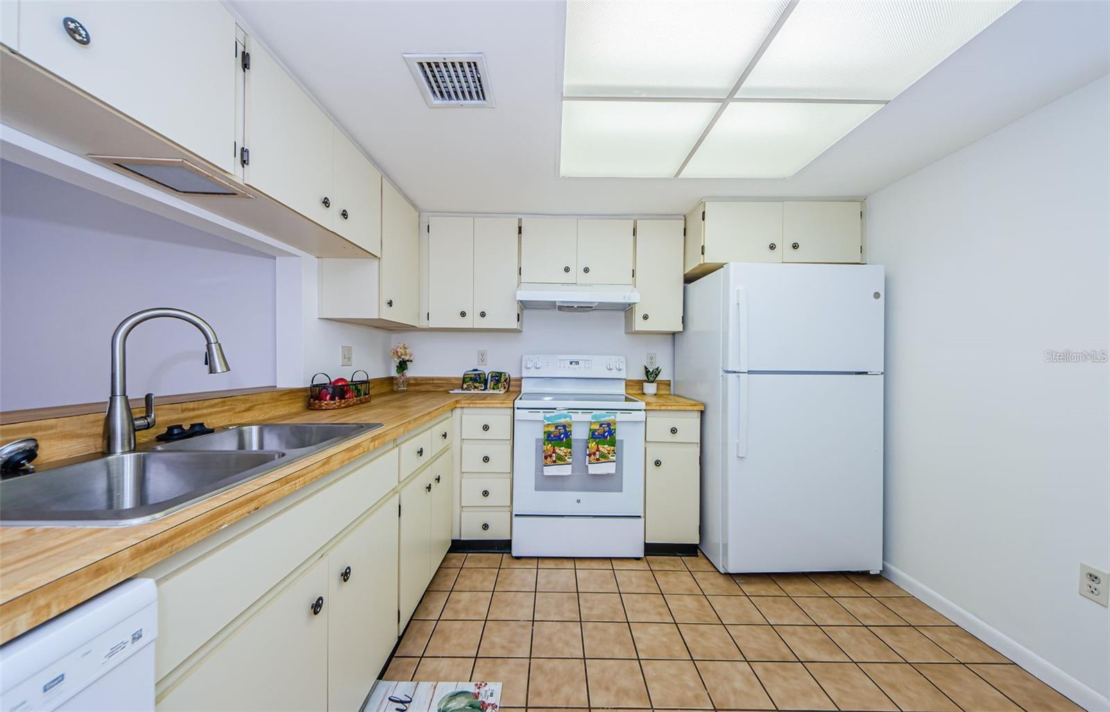 2650 COUNTRYSIDE BLVD #F110, CLEARWATER, FL — photo 7