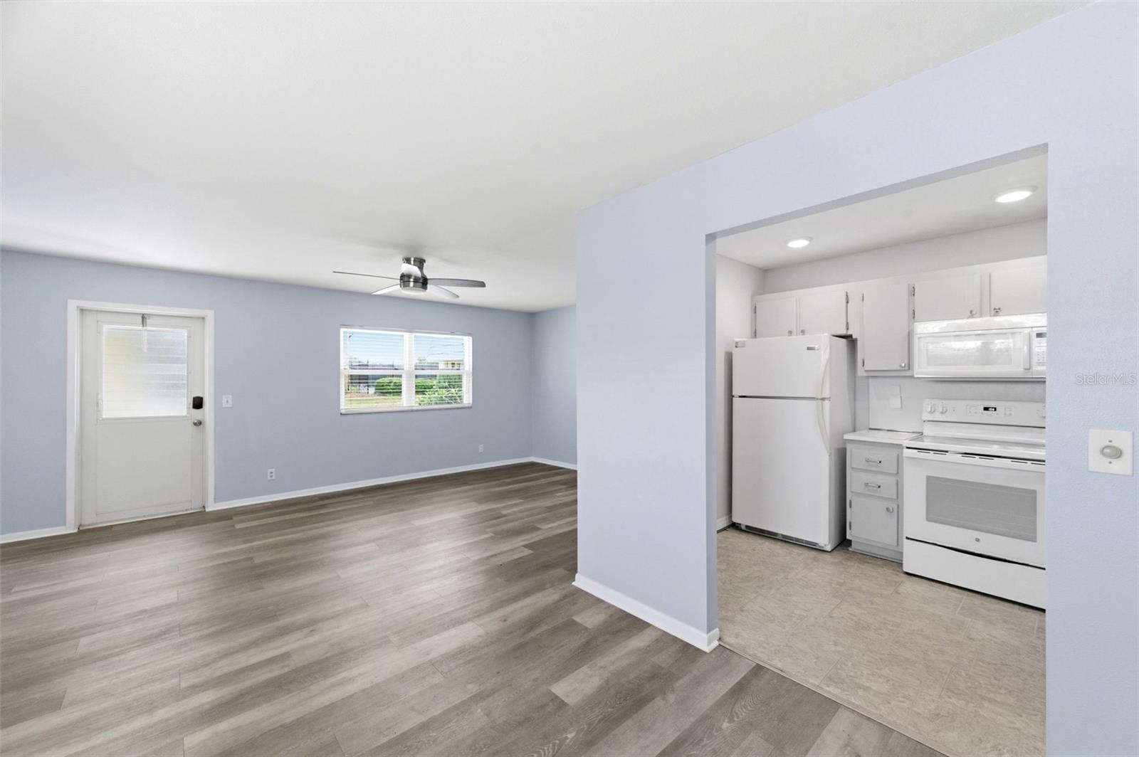 1801 BEDFORD TER #227, SUN CITY CENTER, FL — photo 9