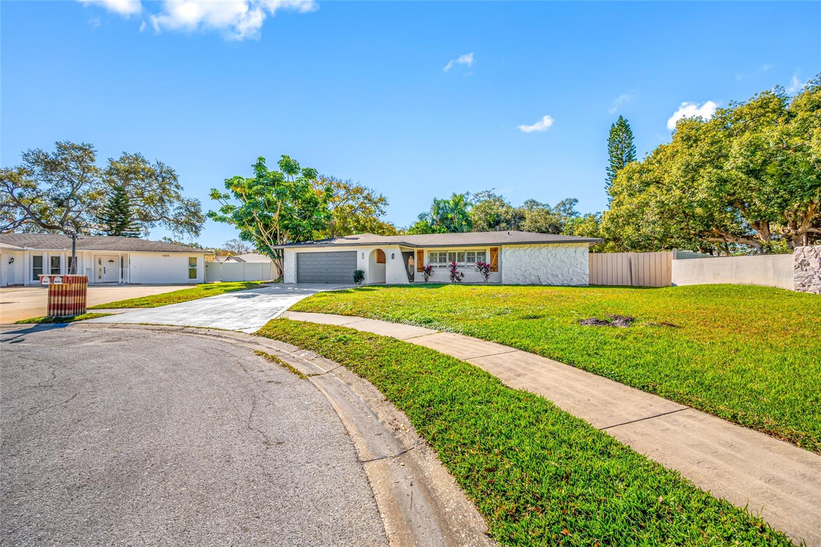 1932 ORO CT, CLEARWATER, FL — photo 2