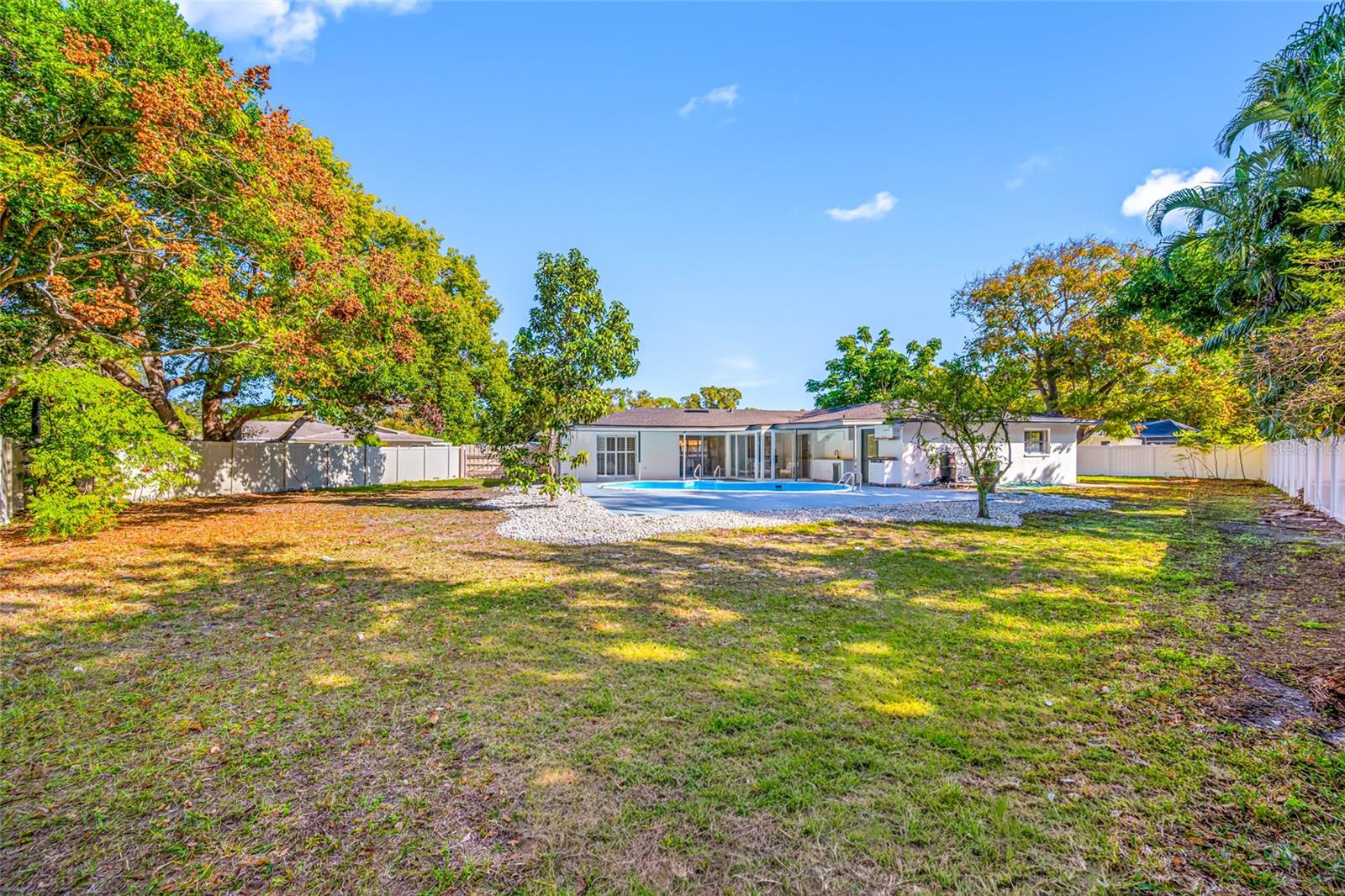 1932 ORO CT, CLEARWATER, FL — photo 6