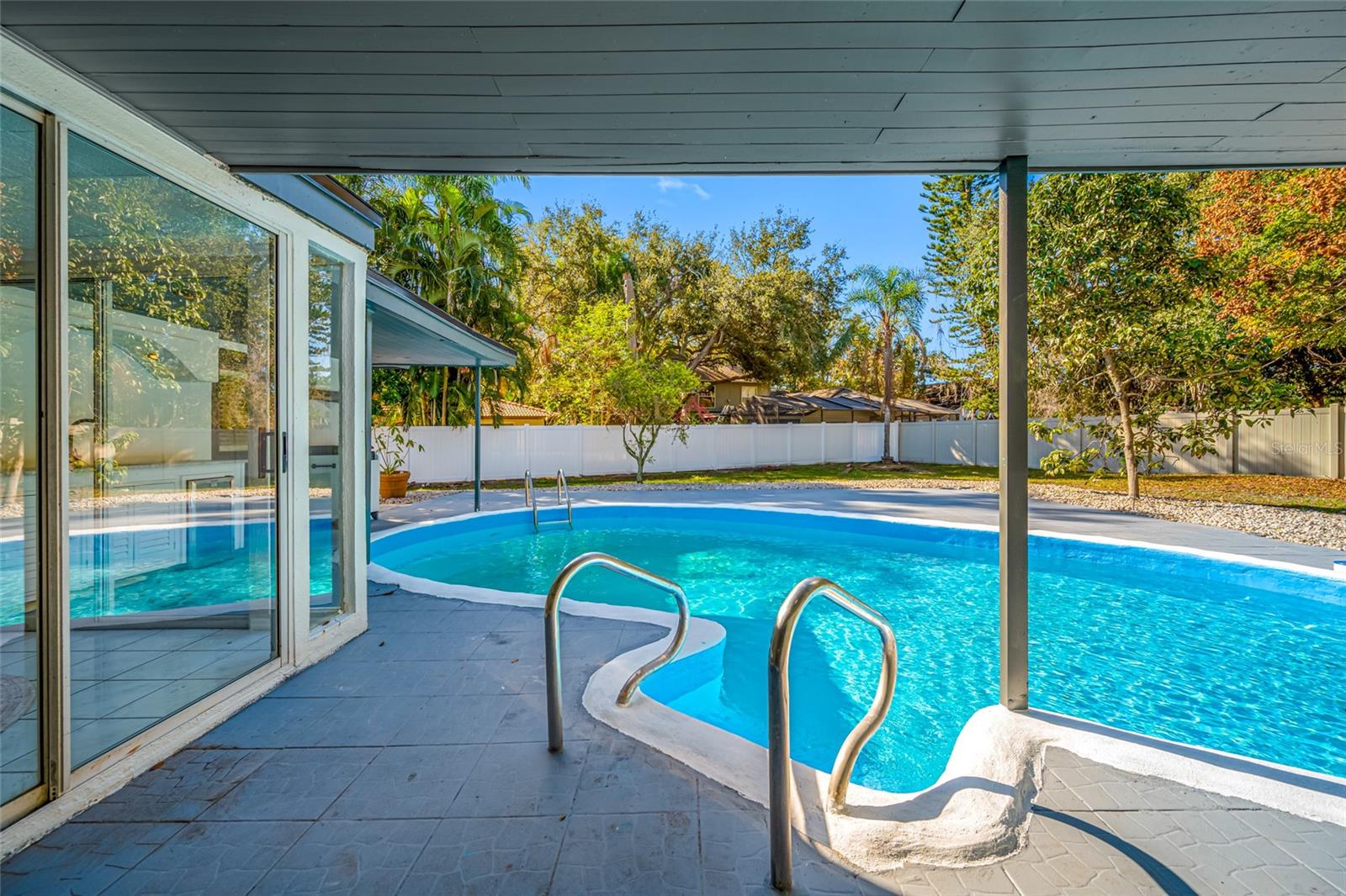 1932 ORO CT, CLEARWATER, FL — photo 11