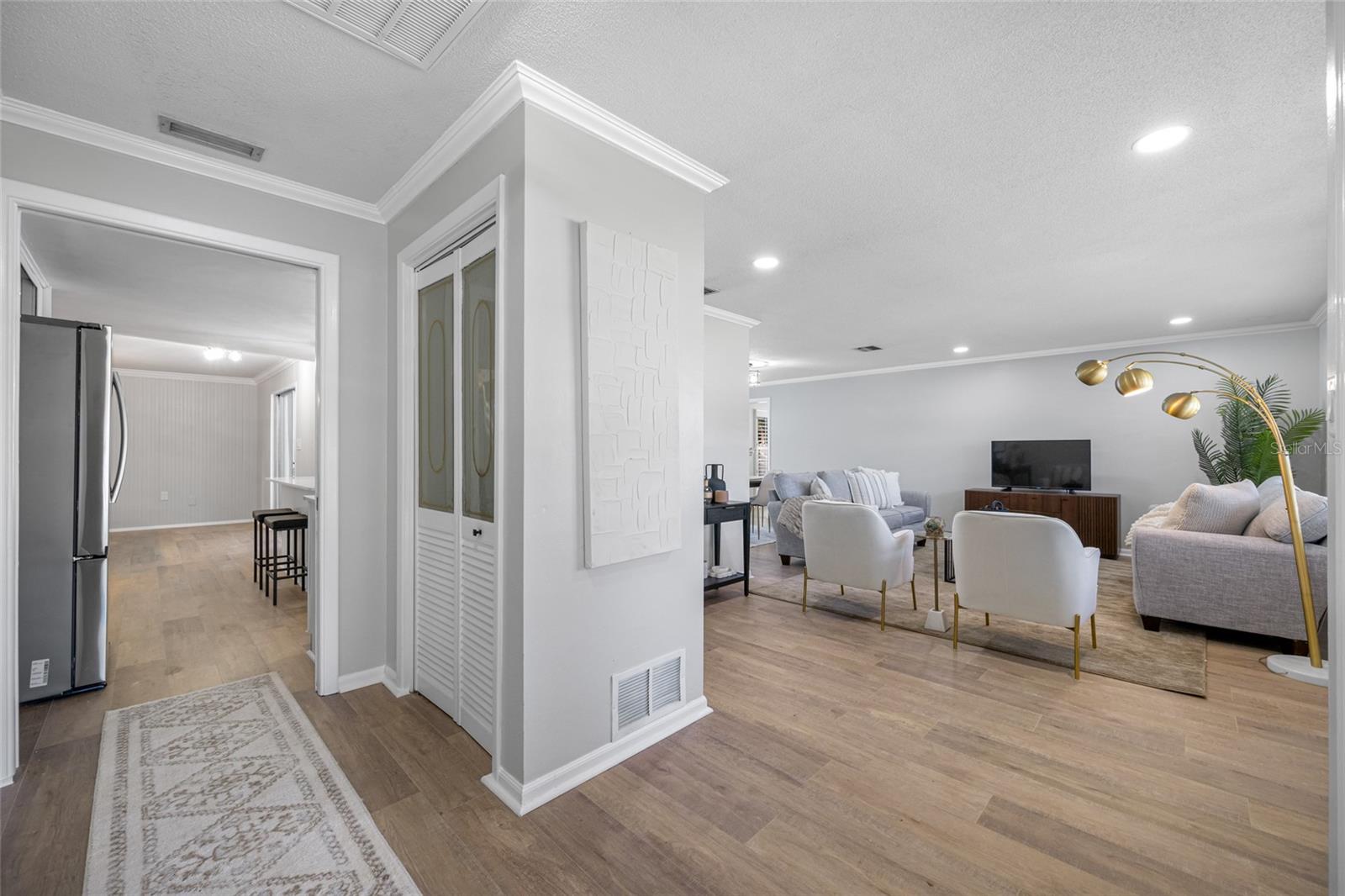1932 ORO CT, CLEARWATER, FL — photo 15