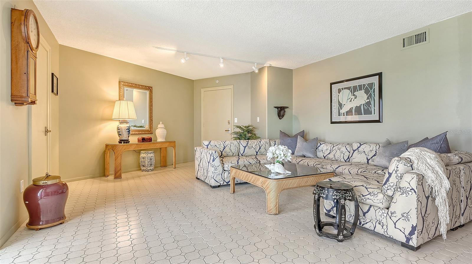 2301 GULF OF MEXICO DR #33N, LONGBOAT KEY, FL — photo 6