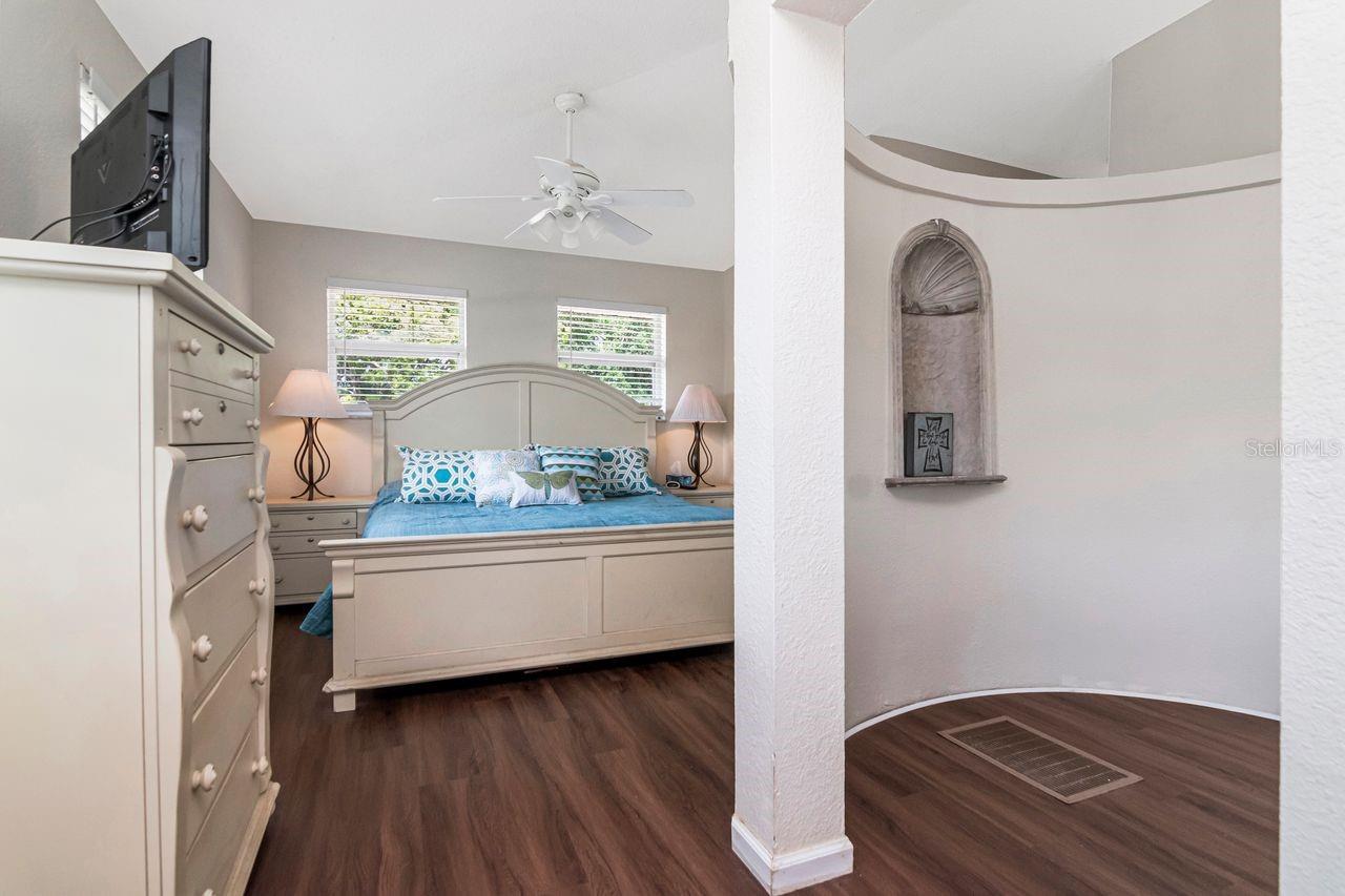 10532 67TH AVE, SEMINOLE, FL — photo 18