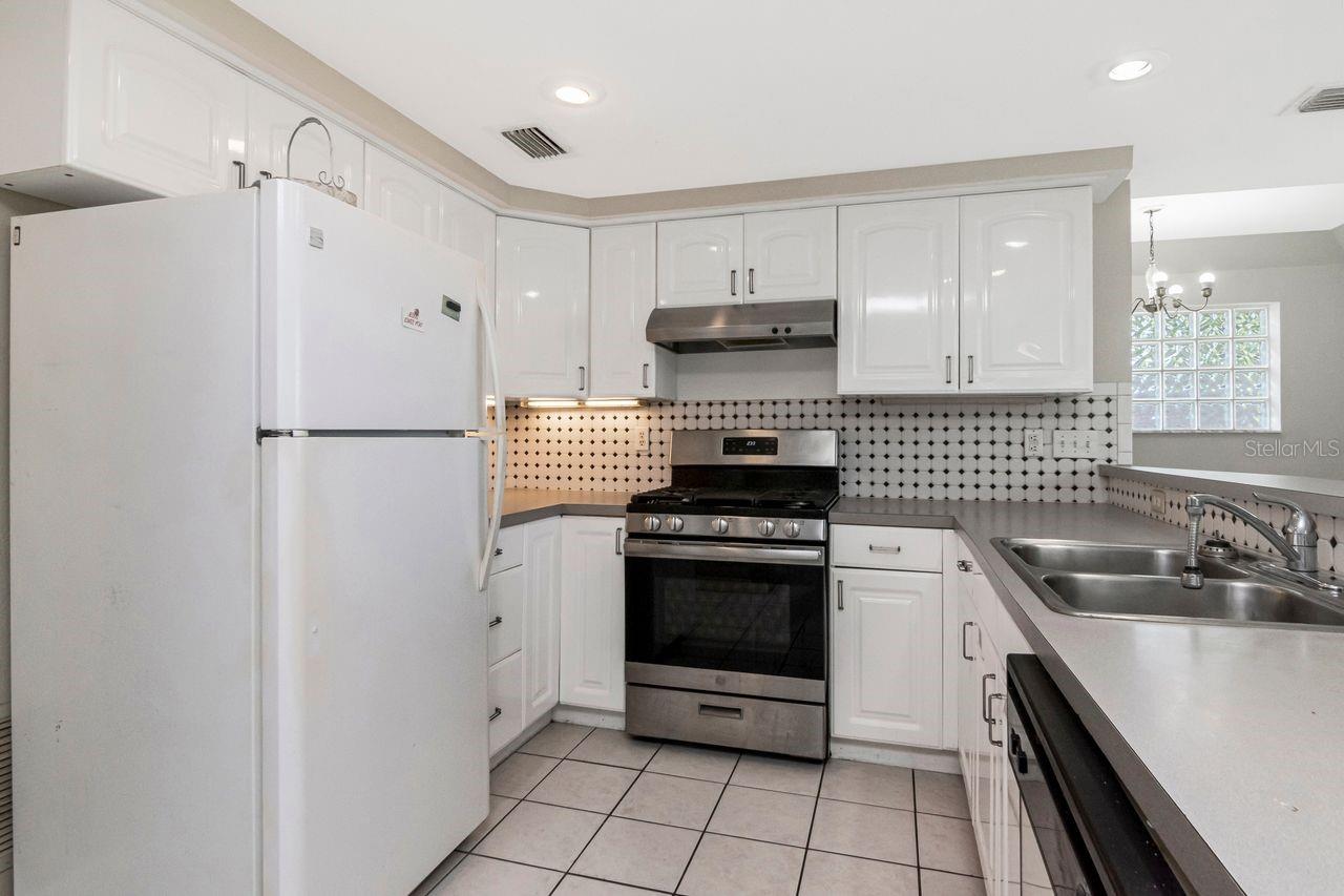 10532 67TH AVE, SEMINOLE, FL — photo 36