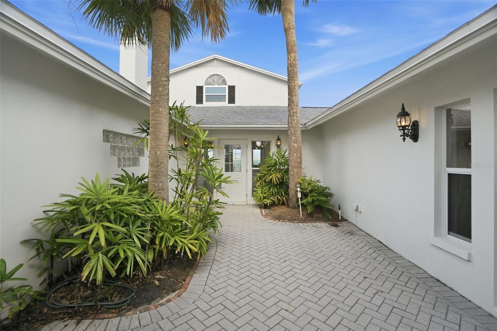 1832 VENETIAN POINT DR, CLEARWATER, FL — photo 11