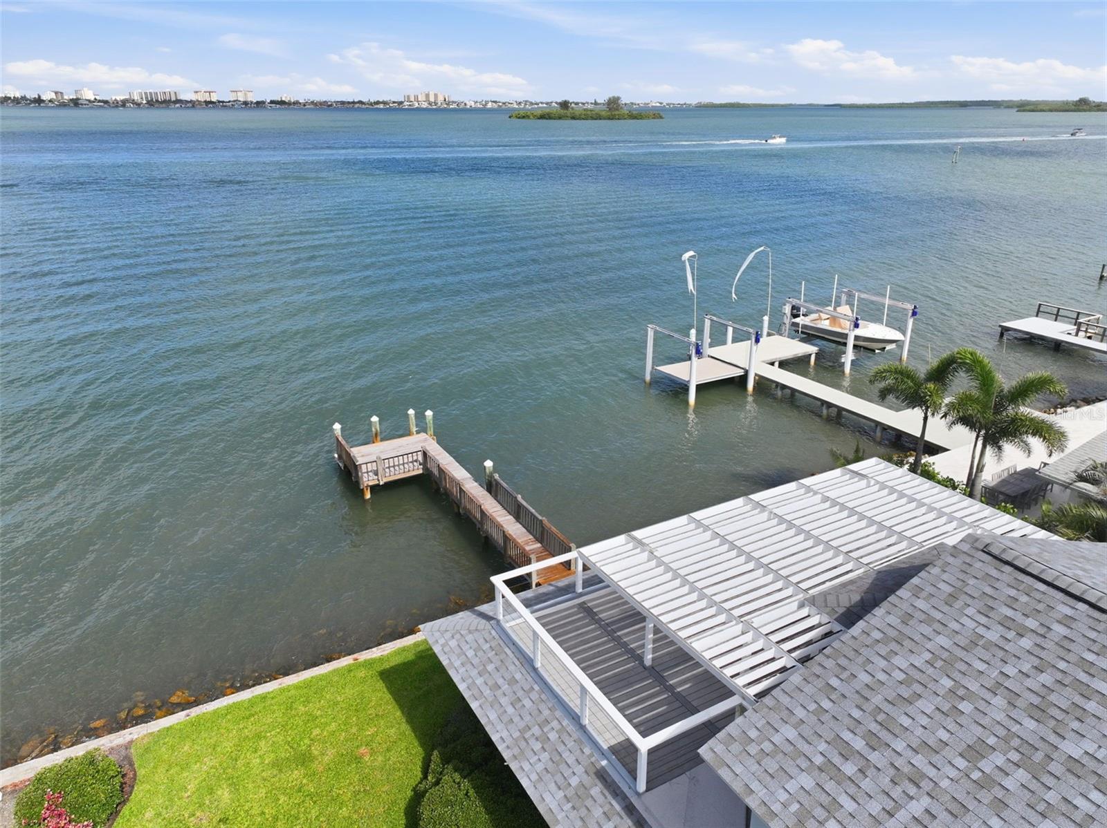1832 VENETIAN POINT DR, CLEARWATER, FL — photo 14