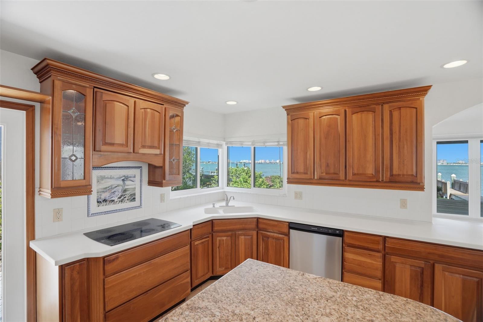 1832 VENETIAN POINT DR, CLEARWATER, FL — photo 35