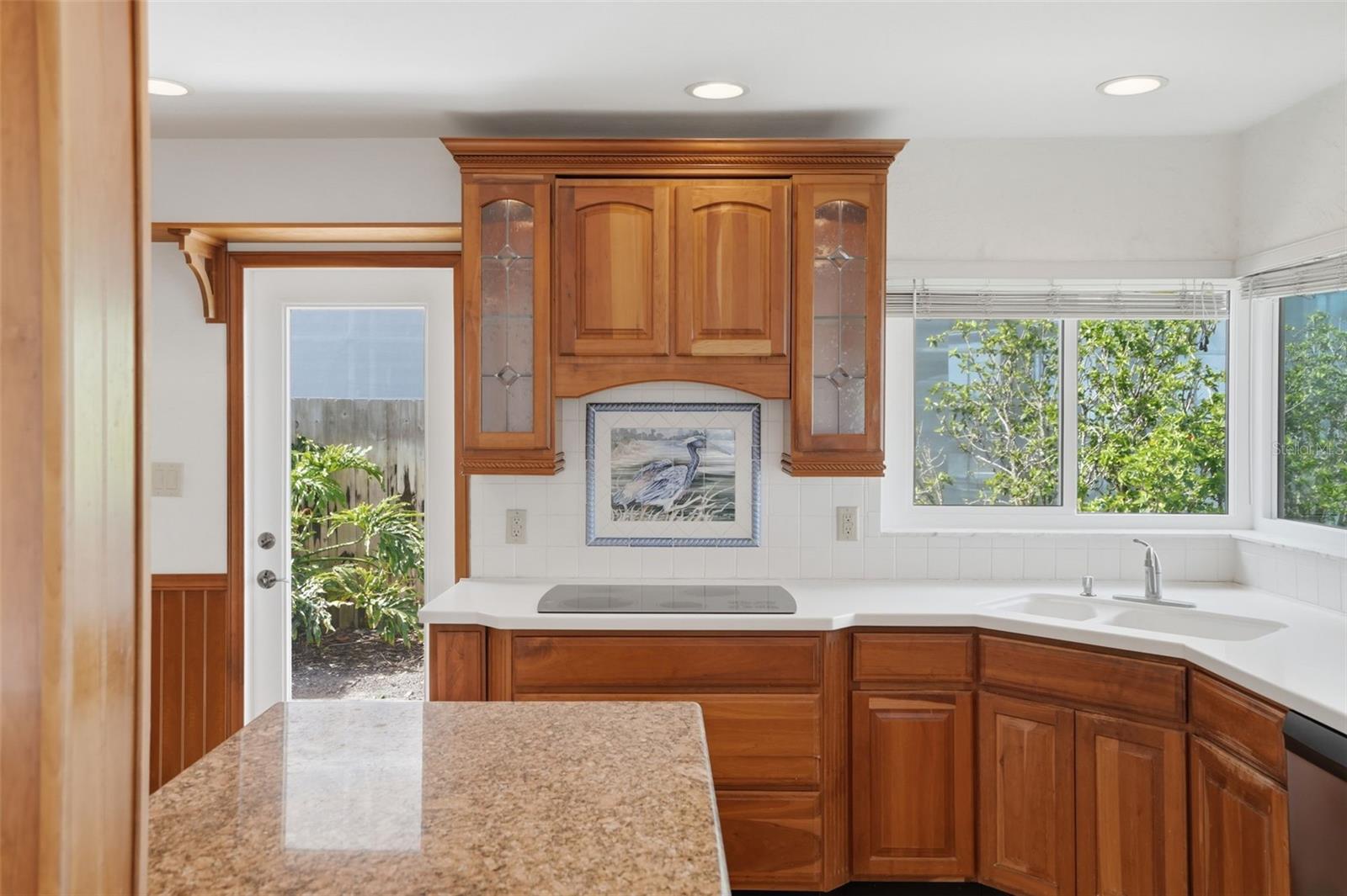 1832 VENETIAN POINT DR, CLEARWATER, FL — photo 37
