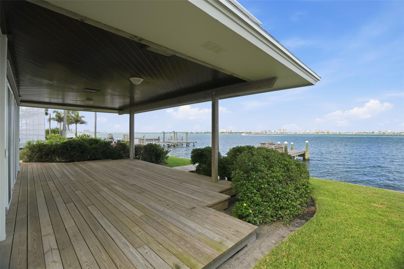 1832 VENETIAN POINT DR, CLEARWATER, FL — photo 66