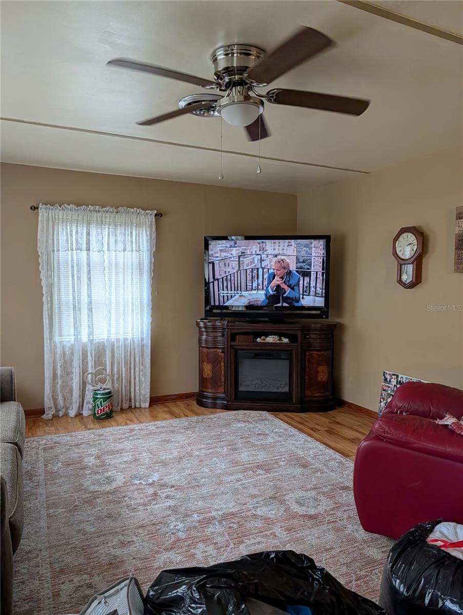 11240 SE 53RD CT, BELLEVIEW, FL — photo 9