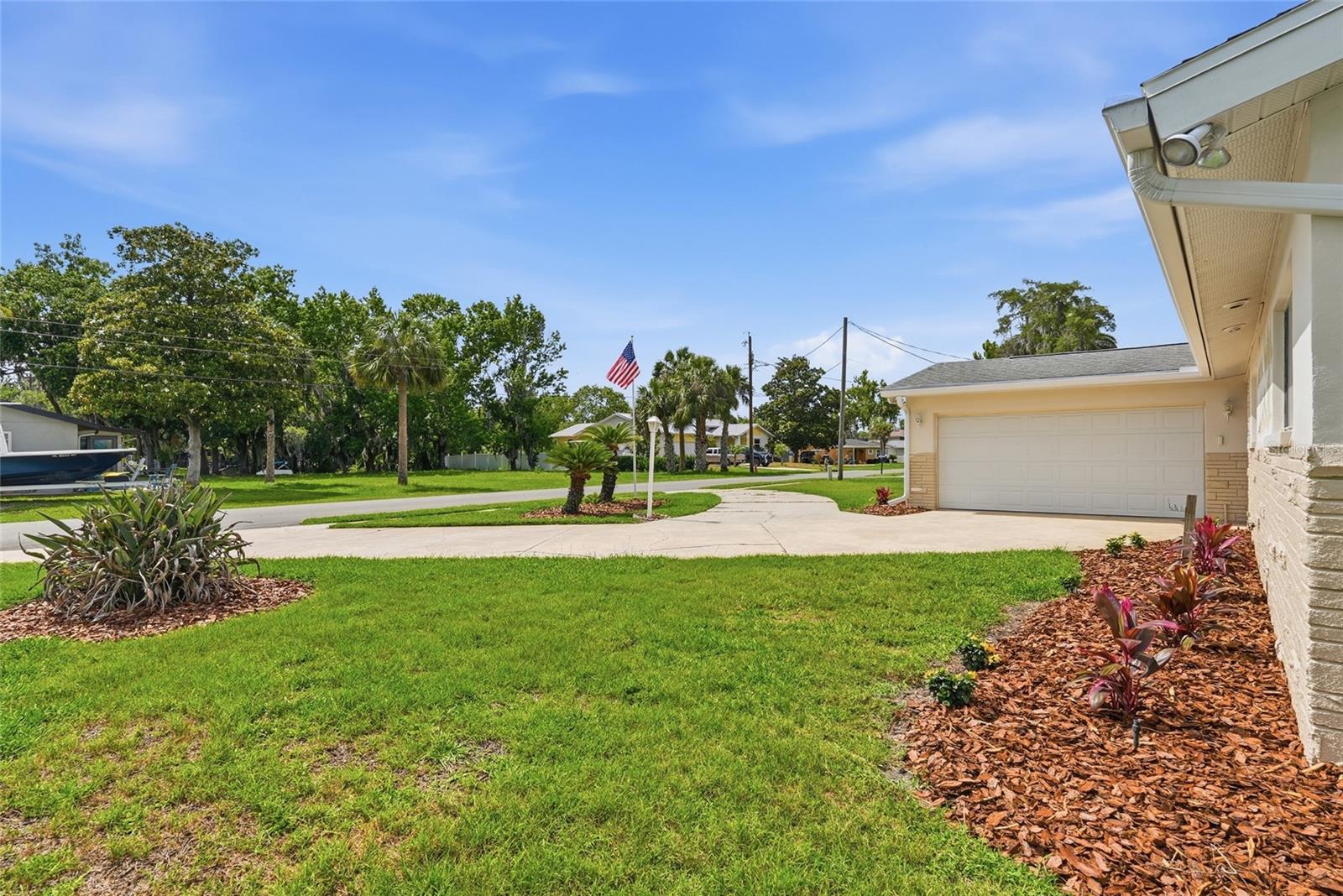 1401 SE PARADISE AVE, CRYSTAL RIVER, FL — photo 3