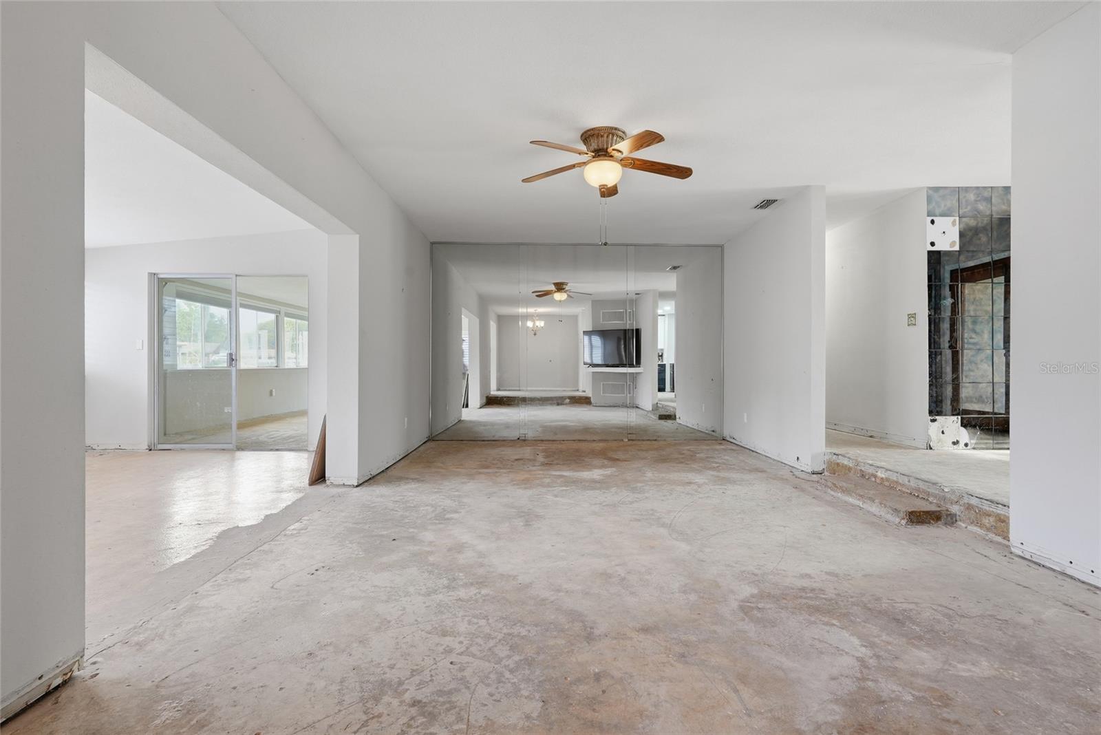 1401 SE PARADISE AVE, CRYSTAL RIVER, FL — photo 43