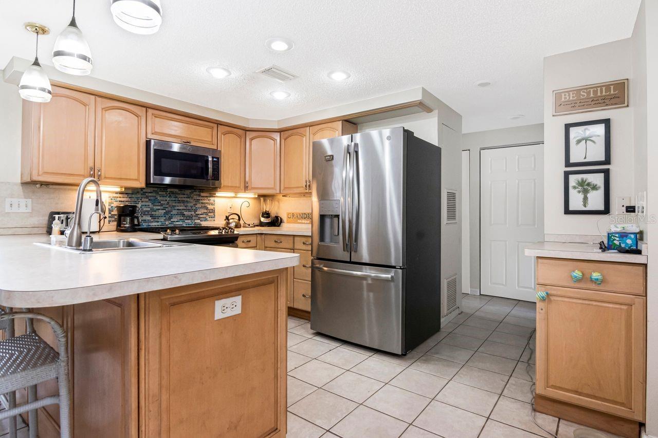 10532 67TH AVE, SEMINOLE, FL — photo 12