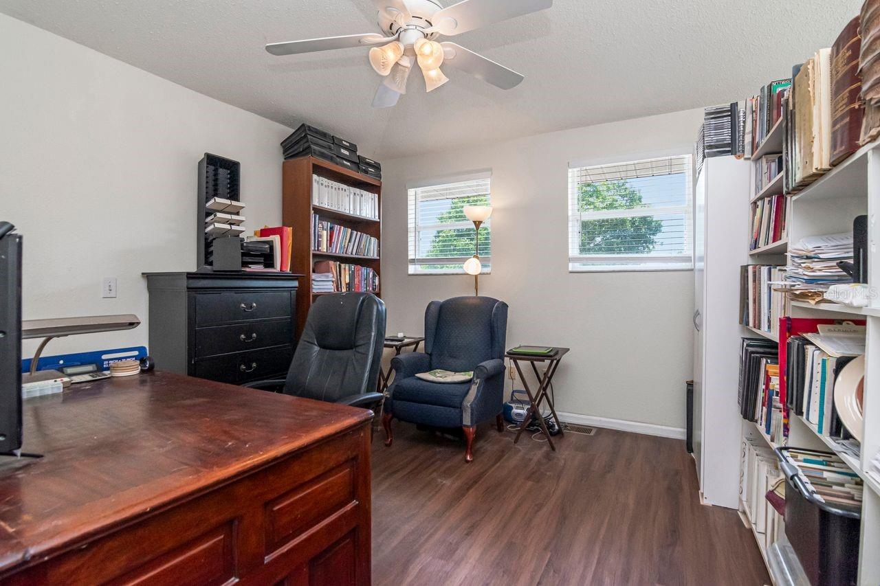10532 67TH AVE, SEMINOLE, FL — photo 27