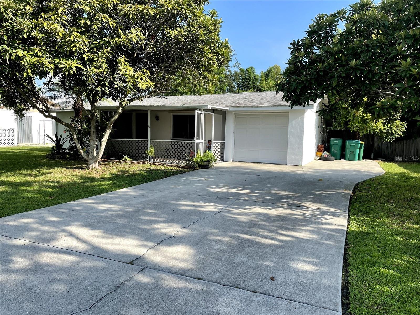 210 WALNUT AVE NW, PORT CHARLOTTE, FL — photo 2
