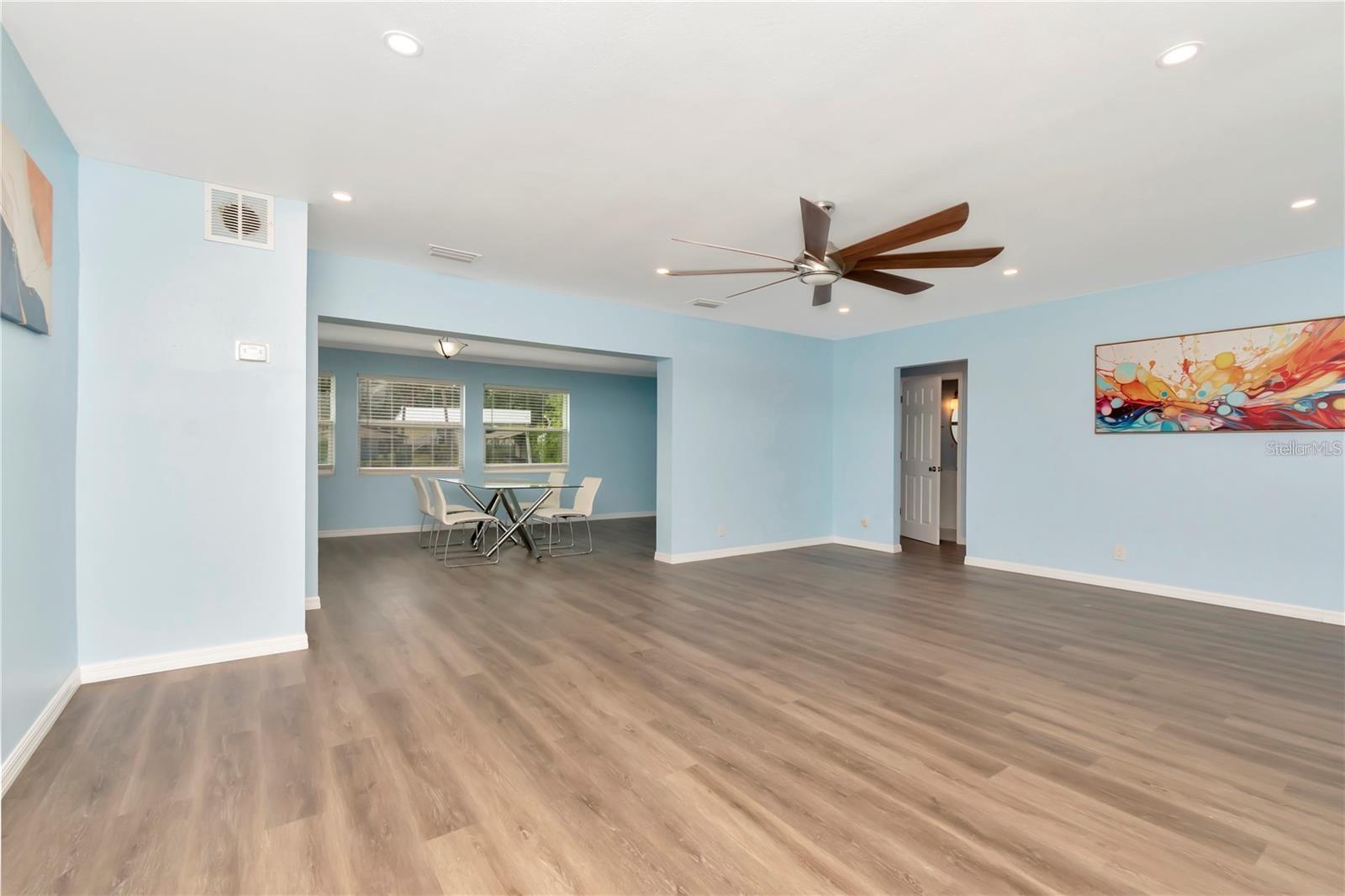 4512 26TH AVE S, TAMPA, FL — photo 2
