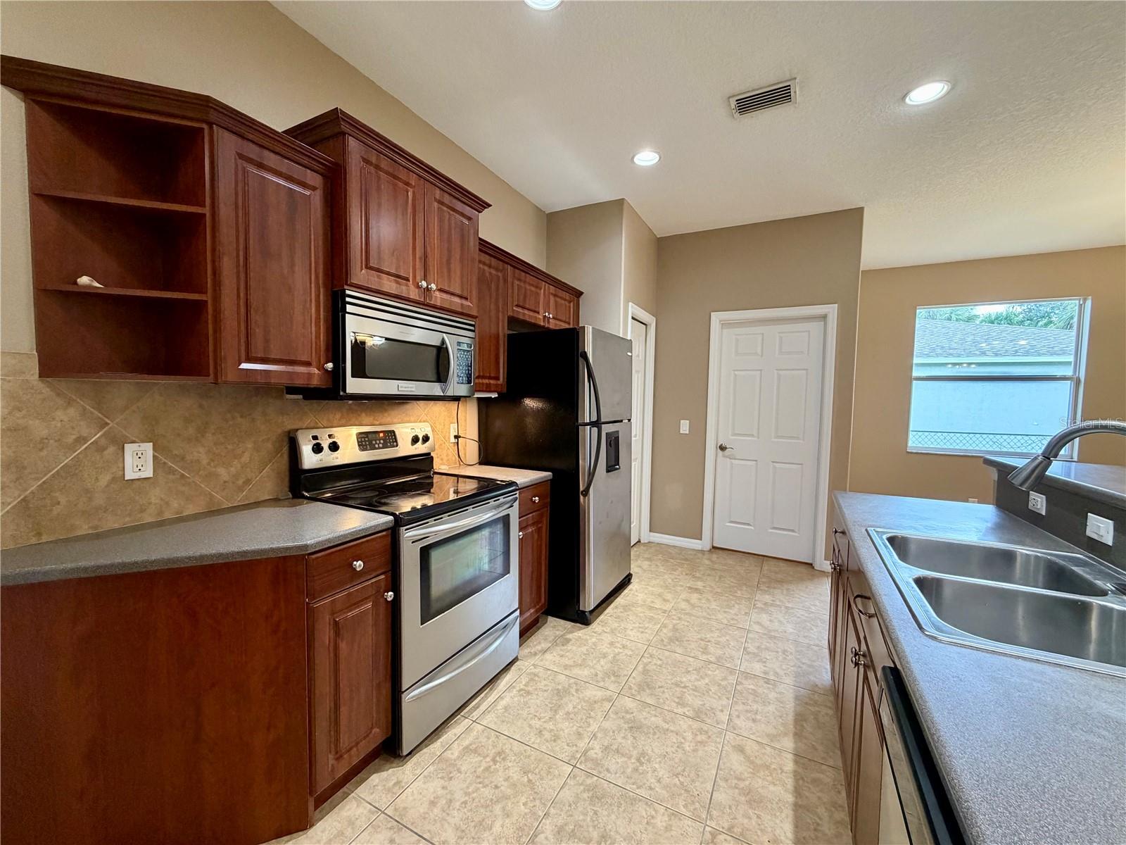 1204 S SAN MATEO DR, NORTH PORT, FL — photo 21