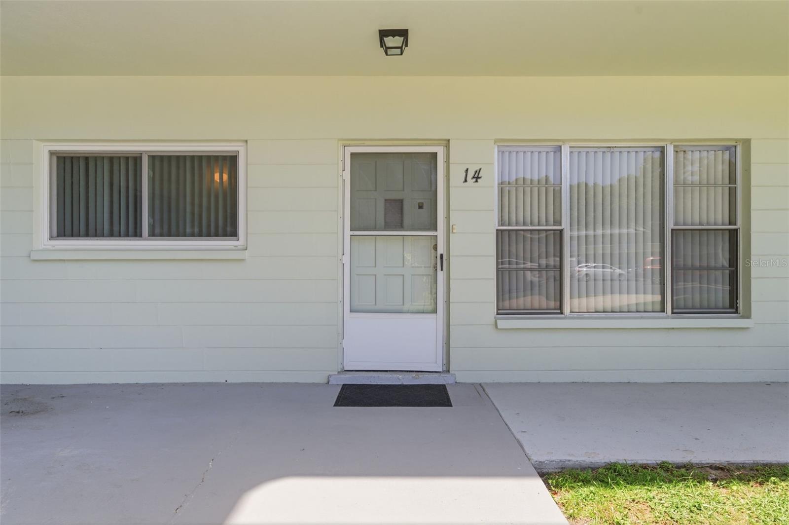 2386 SUMATRAN WAY #14, CLEARWATER, FL — photo 2