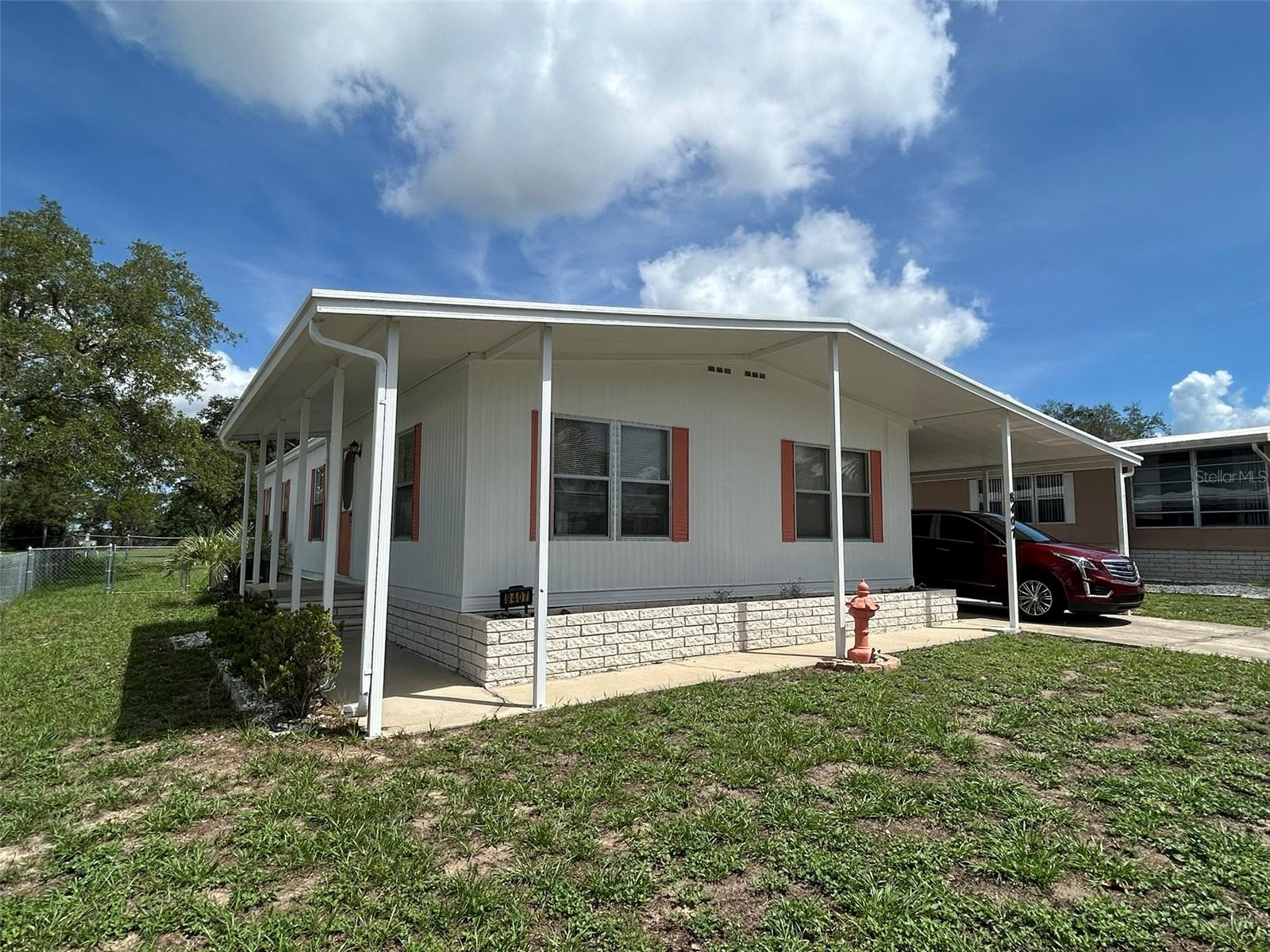 8407 WEATHERFORD AVE, BROOKSVILLE, FL — photo 2
