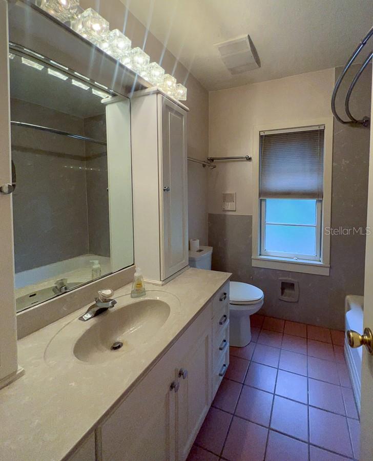 411 NW 26TH ST, GAINESVILLE, FL — photo 17