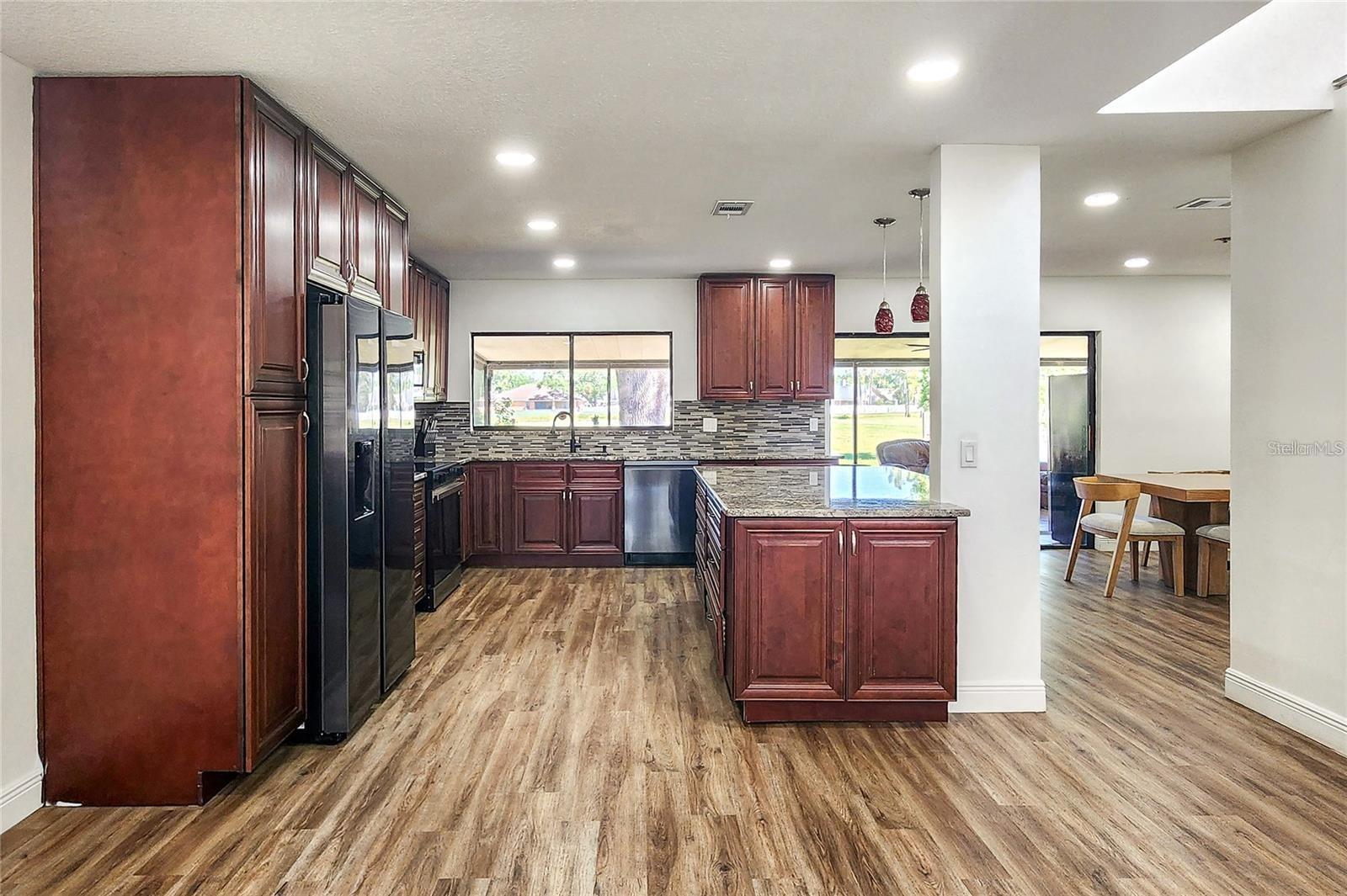 16169 GARDENDALE DR, TAMPA, FL — photo 8