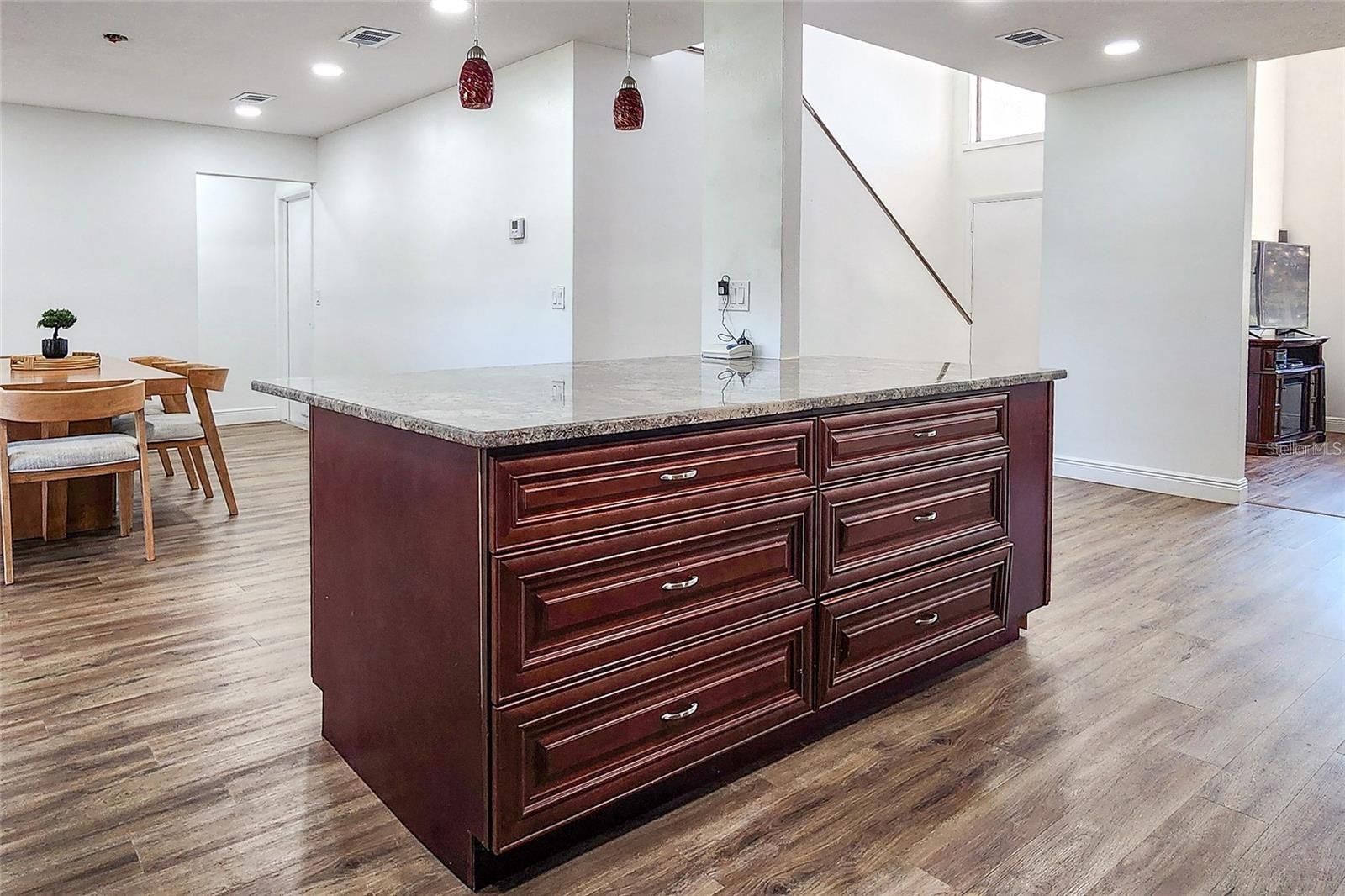 16169 GARDENDALE DR, TAMPA, FL — photo 10