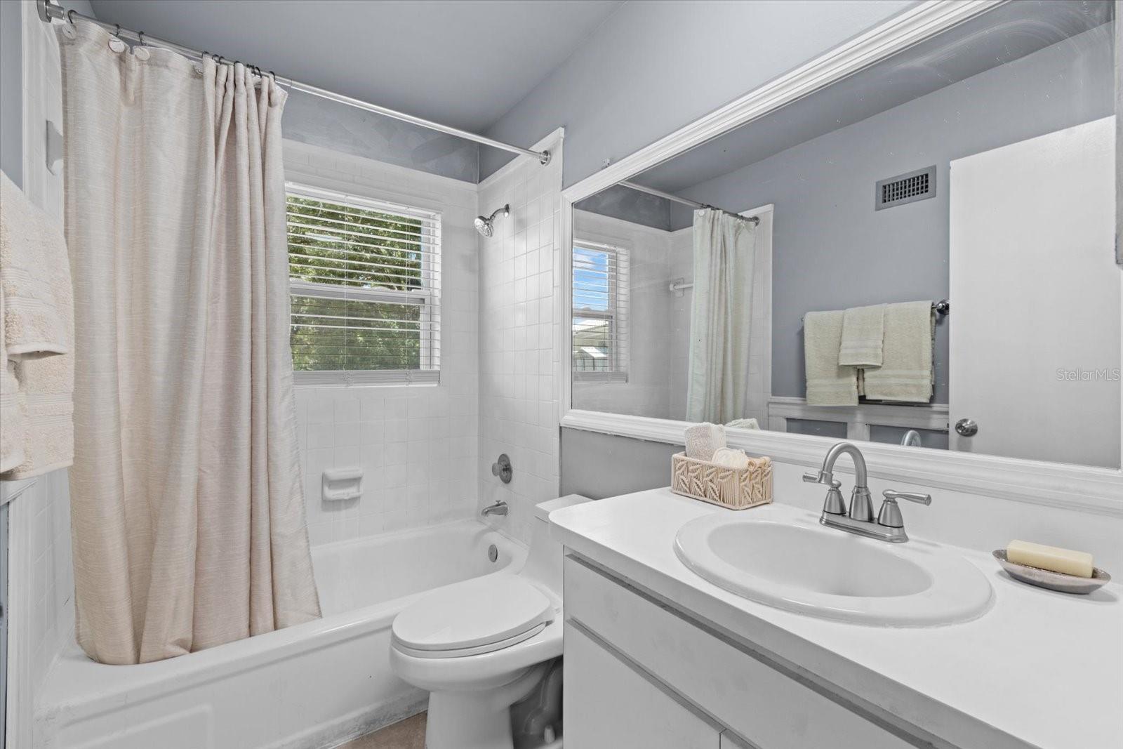 4305 CHINABERRY CIR, BRADENTON, FL — photo 13