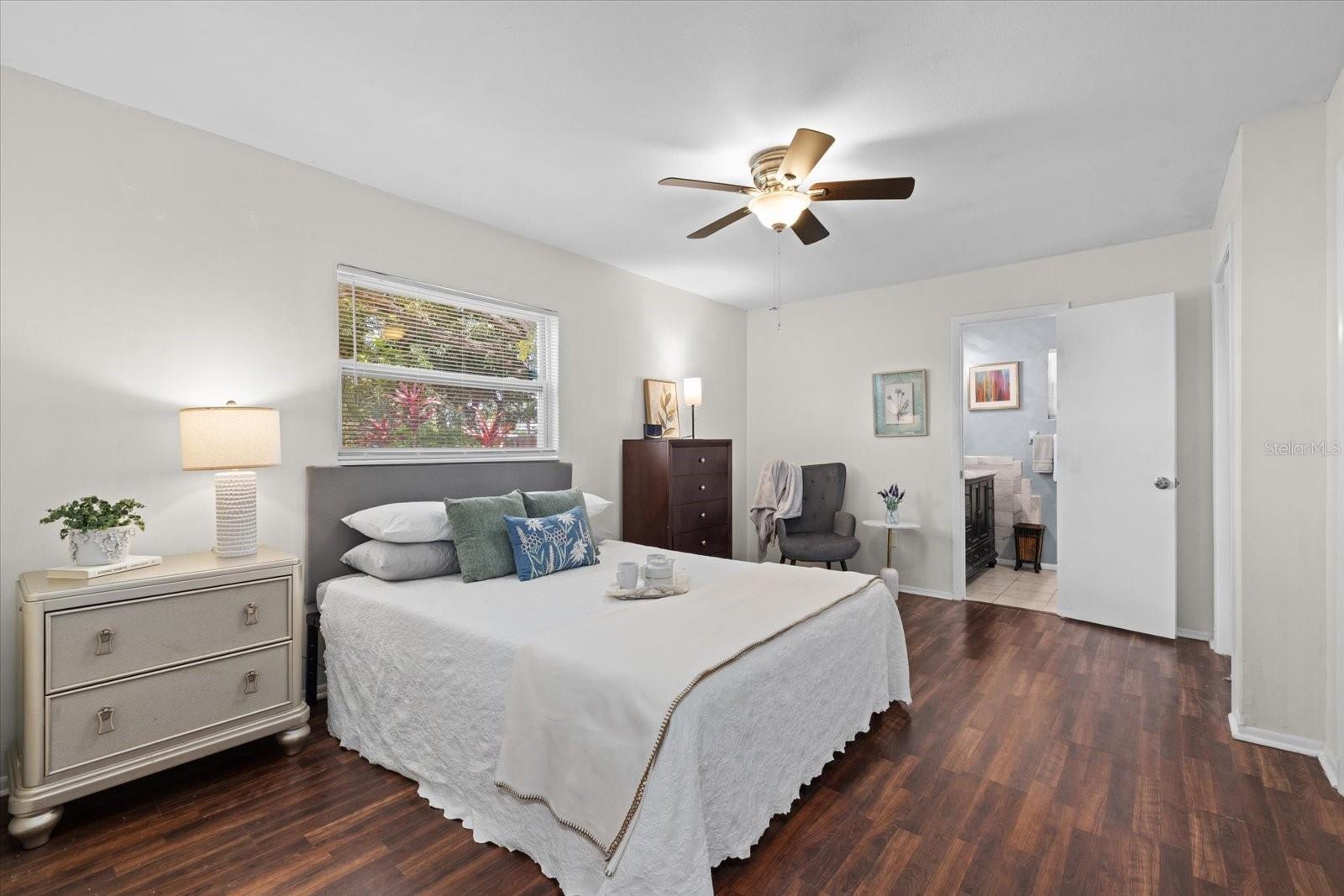 4305 CHINABERRY CIR, BRADENTON, FL — photo 16