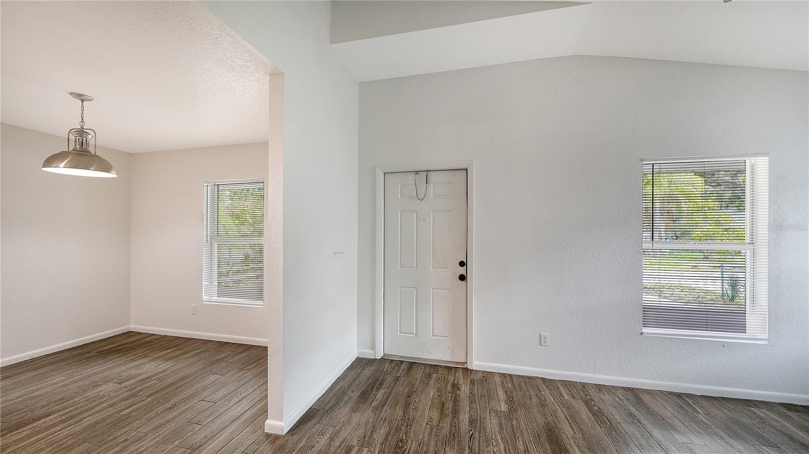 1216 34TH ST, SARASOTA, FL — photo 3