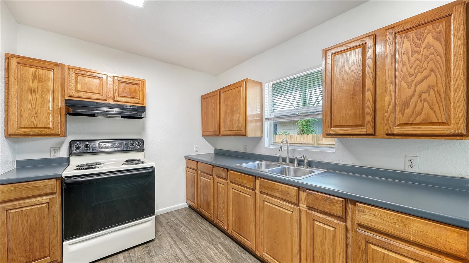 1216 34TH ST, SARASOTA, FL — photo 7