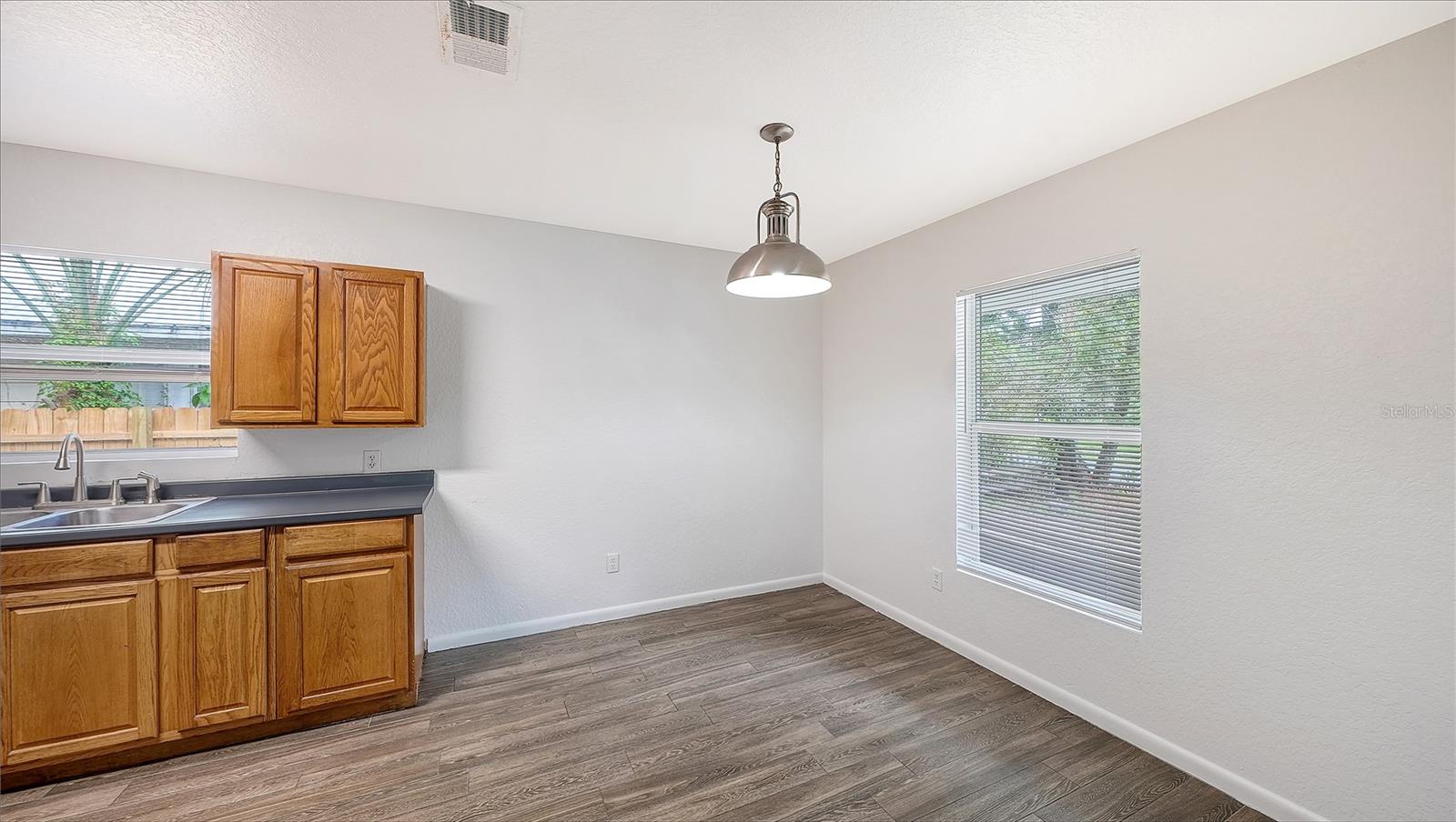 1216 34TH ST, SARASOTA, FL — photo 9