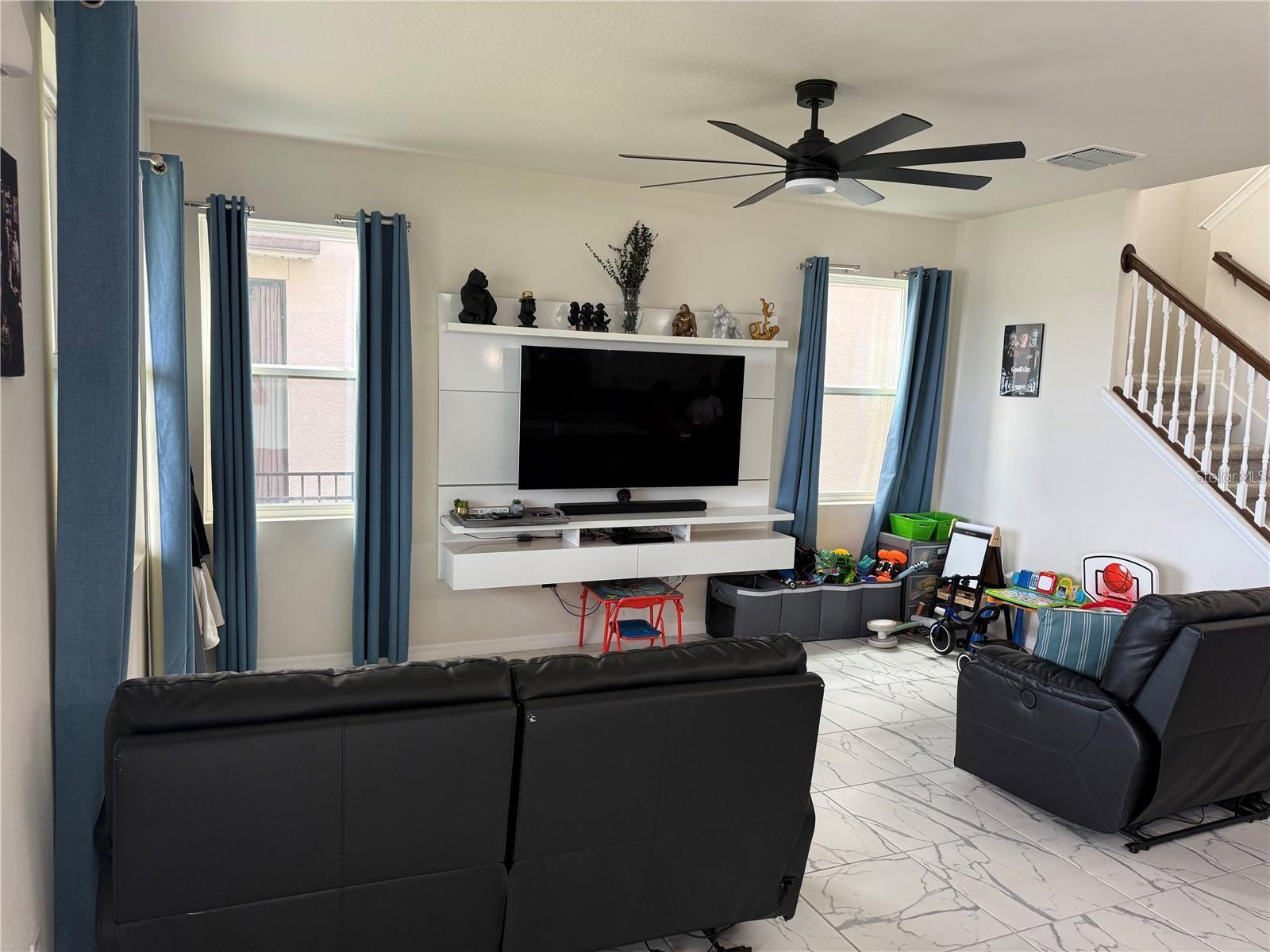 2489 BLOWING BREEZE AVE, KISSIMMEE, FL — photo 3