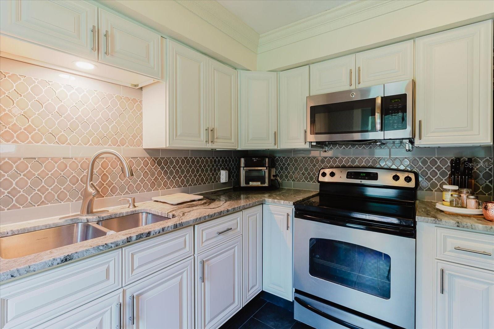3138 W EUCLID AVE, TAMPA, FL — photo 27