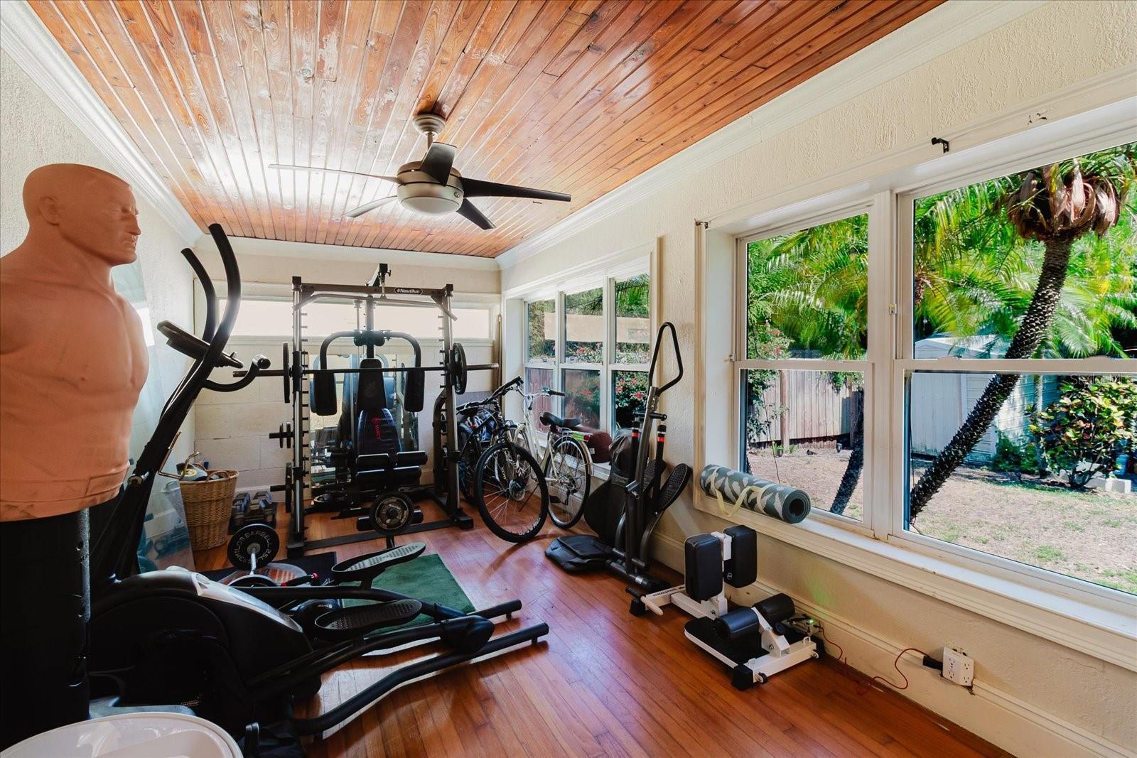 3138 W EUCLID AVE, TAMPA, FL — photo 48